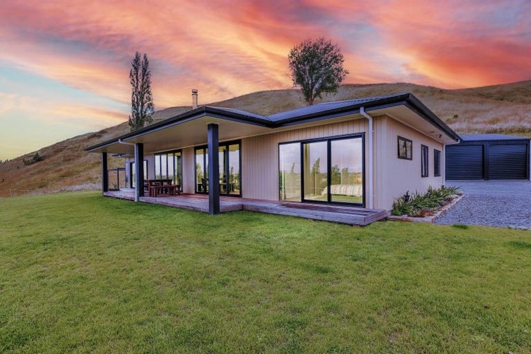 Photo of property in Maharakeke Road, Waipukurau, 4281
