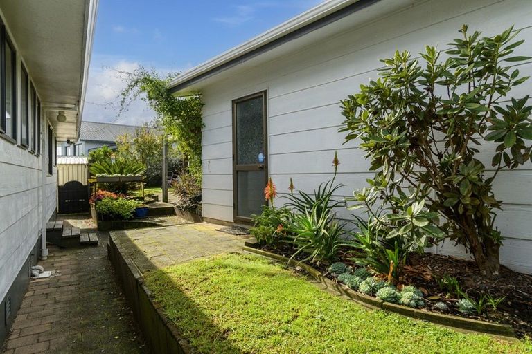 Photo of property in 60 Victory Street, Welcome Bay, Tauranga, 3112