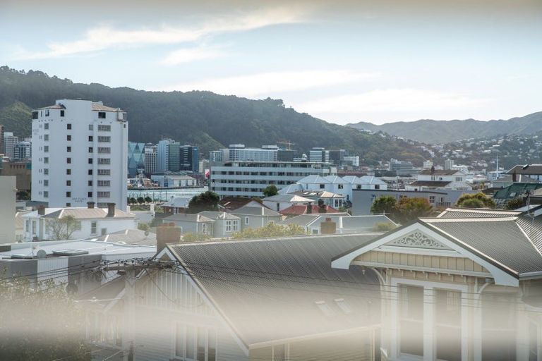 Photo of property in 54 Majoribanks Street, Mount Victoria, Wellington, 6011