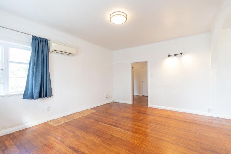 Photo of property in 256 College Street, West End, Palmerston North, 4412