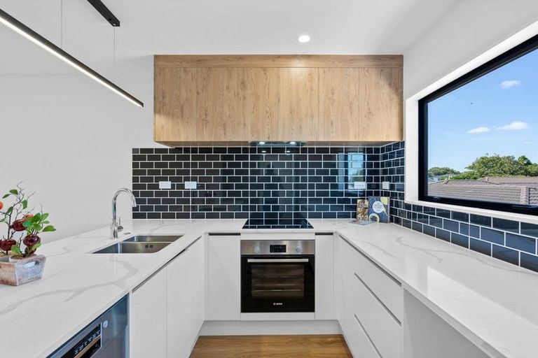 Photo of property in 2/43 Marr Road, Manurewa, Auckland, 2102