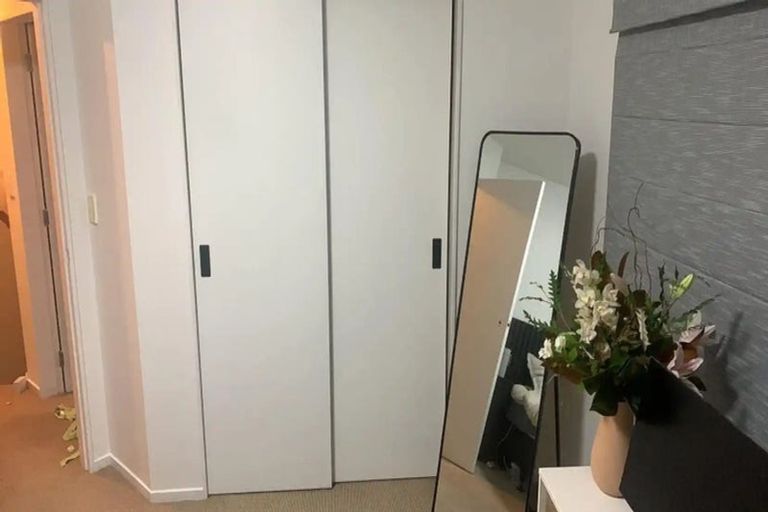 Photo of property in 3/131 Queens Drive, Lyall Bay, Wellington, 6022