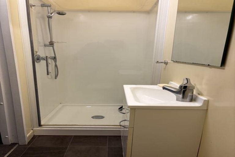 Photo of property in 80 Queens Drive, Lyall Bay, Wellington, 6022