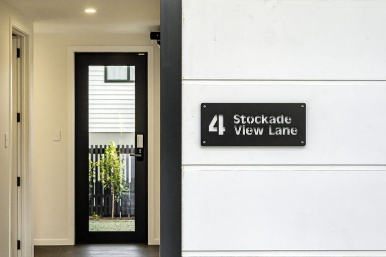 Photo of property in 4 Stockade View Lane, Howick, 2014