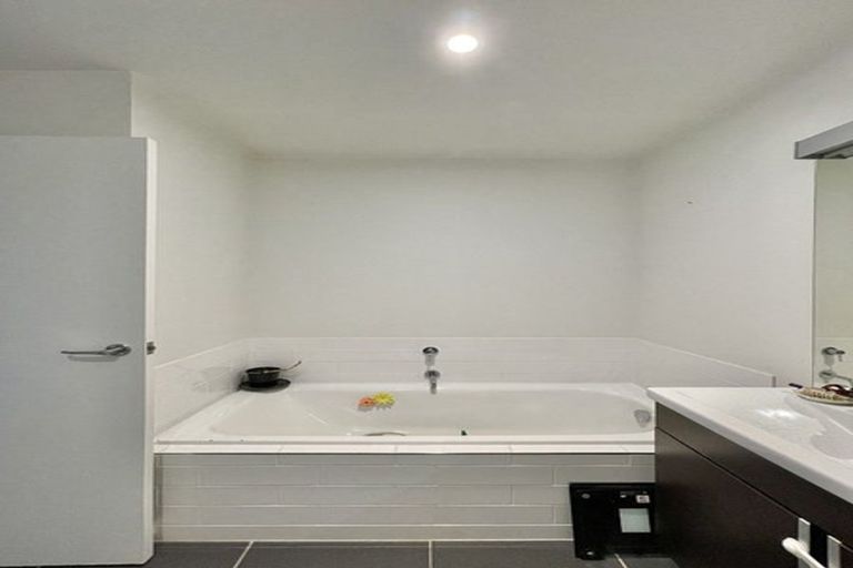 Photo of property in Altar Apartments, 50/120u Rintoul Street, Newtown, Wellington, 6021