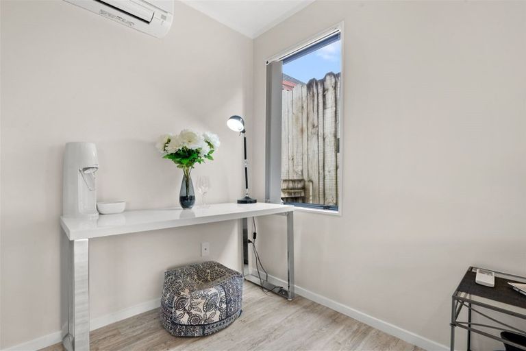 Photo of property in 1/8 Kells Place, Botany Downs, Auckland, 2010