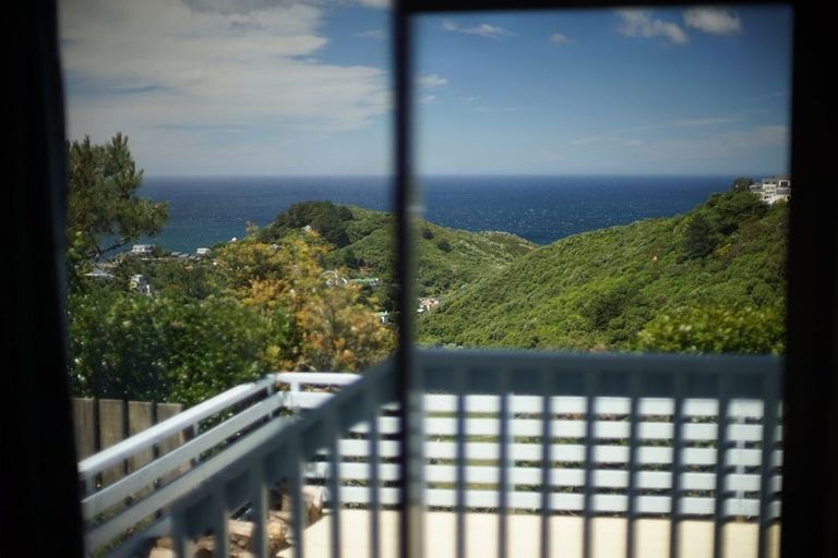 Photo of property in 21 Houghton Bay Road, Houghton Bay, Wellington, 6023