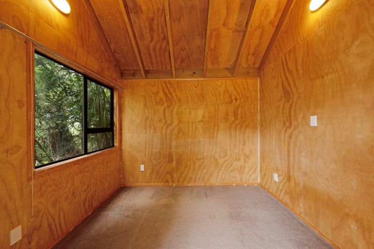 Photo of property in 62 Chamberlain Road, Karori, Wellington, 6012