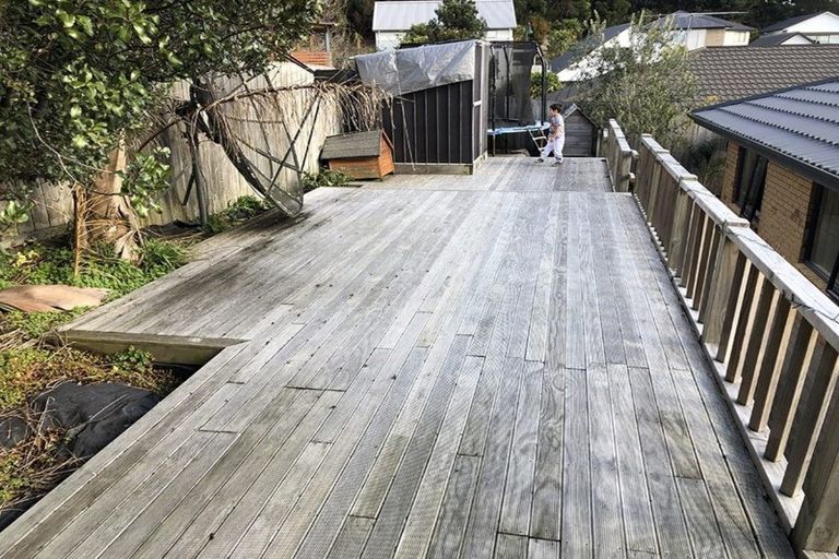 Photo of property in 3 Marbella Crescent, Oteha, Auckland, 0632