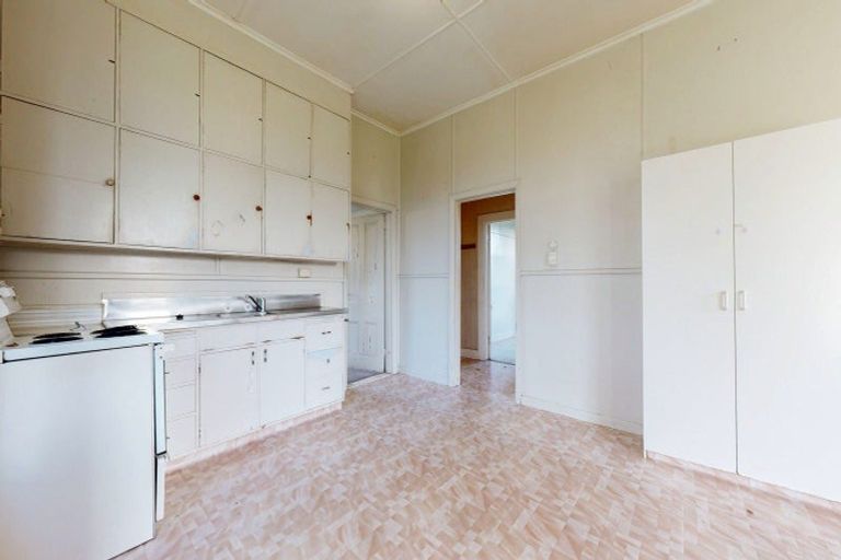 Photo of property in 8 Old Barn Road, Waitakaruru, 3576