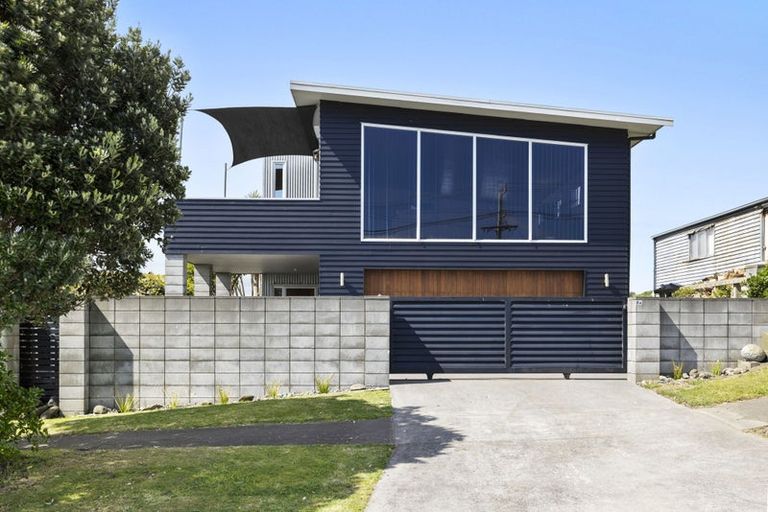 Photo of property in 8a Hira Street, Ohawe, Hawera, 4671