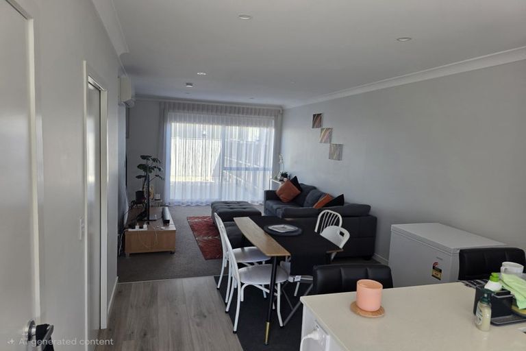 Photo of property in 14 Rauriki Lane, Rosehill, Papakura, 2113