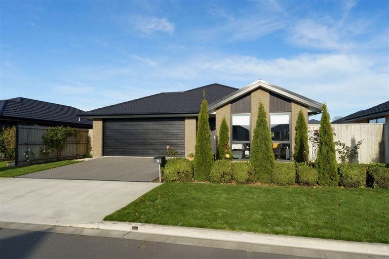 Photo of property in 34 Minerva Crescent, Woodend, 7610