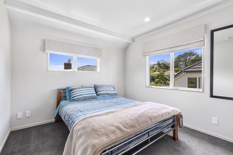 Photo of property in 16u7 Black Rock Road, Newlands, Wellington, 6037
