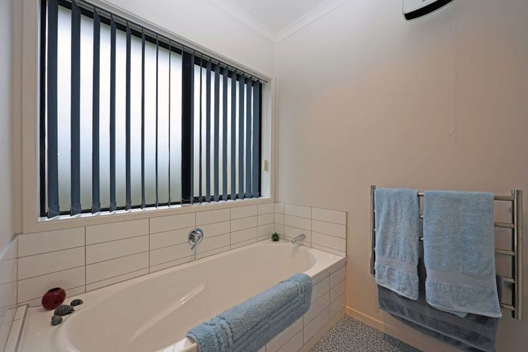 Photo of property in 6 Essex Street, Weston, Oamaru, 9401