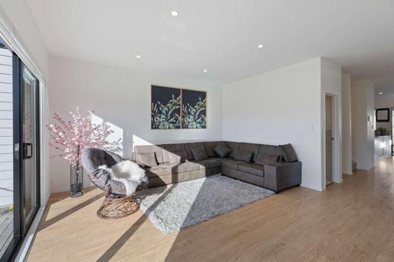 Photo of property in 4a Ringi Lane, Orewa, 0931