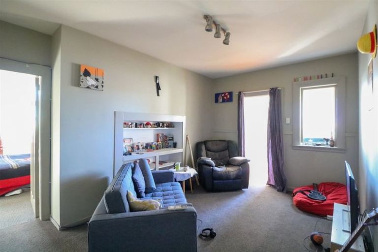 Photo of property in 35-35a Evans Street, Maori Hill, Timaru, 7910