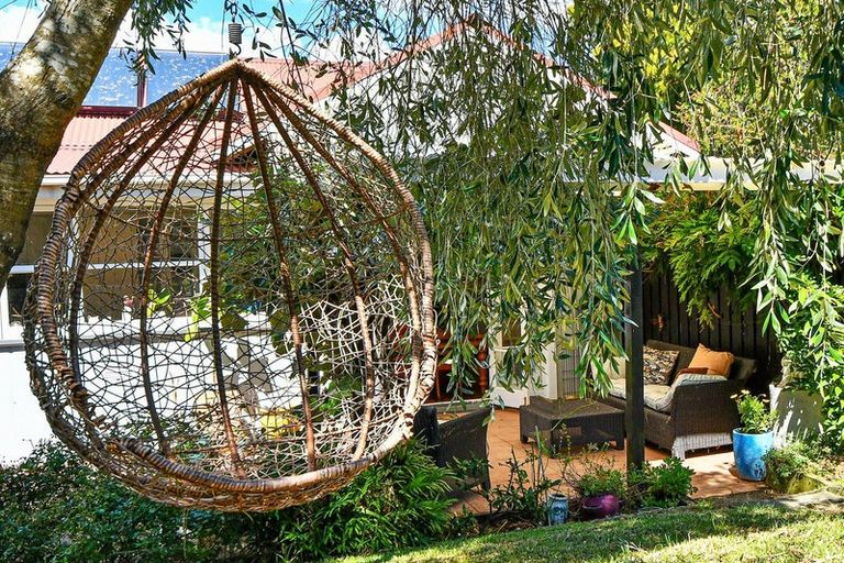 Photo of property in 36 Arthur Road, Hillpark, Auckland, 2102