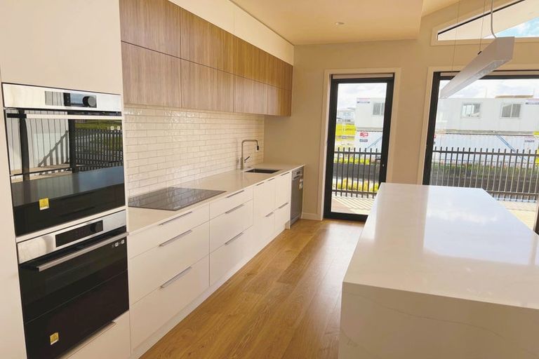 Photo of property in 7 Percy Neils Road, Hobsonville, Auckland, 0616