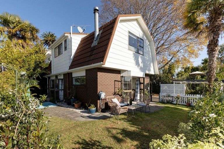 Photo of property in 118a Sutherland Road, Brookfield, Tauranga, 3110