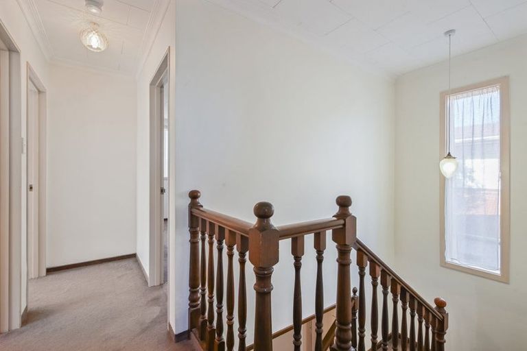 Photo of property in 14 Banks Place, Rangiora, 7400