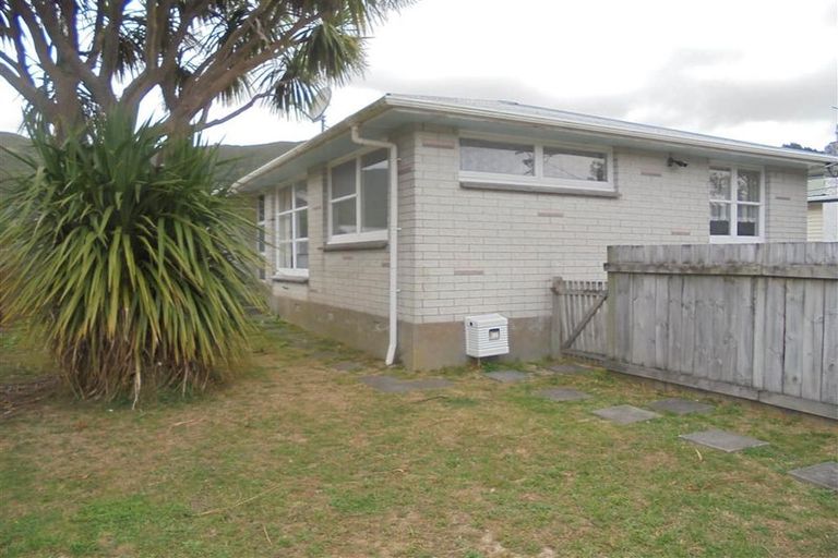 Photo of property in 90a Frederick Street, Wainuiomata, Lower Hutt, 5014