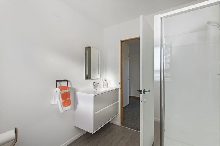 Photo of property in 1/121 Wilsons Road, Saint Martins, Christchurch, 8022