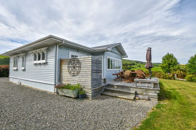 Photo of property in 180 Te Wharau Road, Admiral Hill, Masterton, 5883