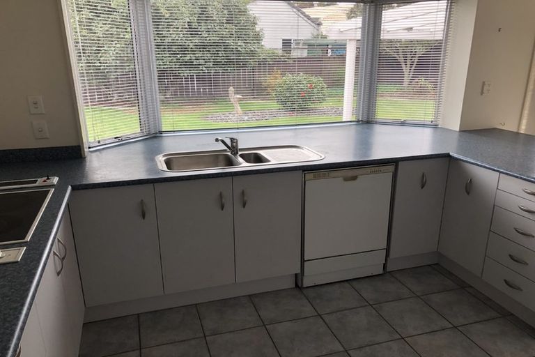 Photo of property in 35 Moreland Avenue, Pukete, Hamilton, 3200