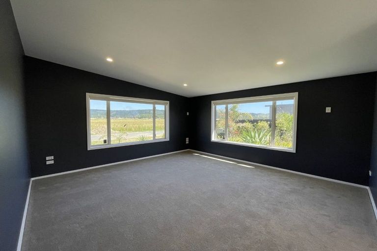 Photo of property in 37 Pohutukawa Drive, Eskdale, Napier, 4182