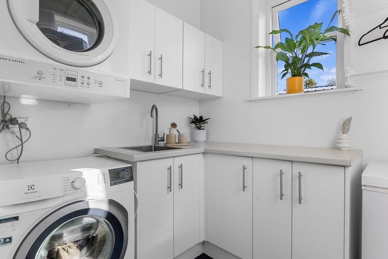 Photo of property in 36 Piko Crescent, Riccarton, Christchurch, 8041
