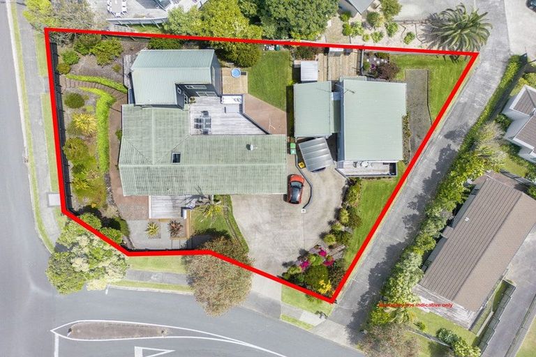 Photo of property in 1 Ngahere Views, Orewa, 0931