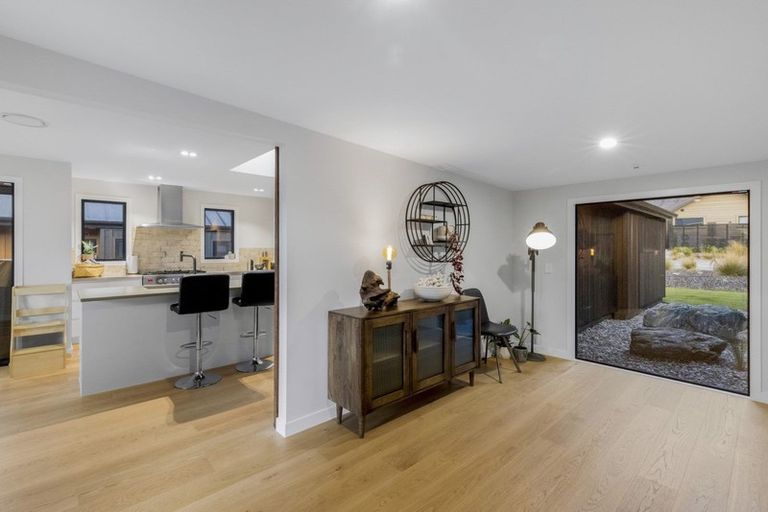 Photo of property in 28 Mcadam Drive, Jacks Point, Queenstown, 9371