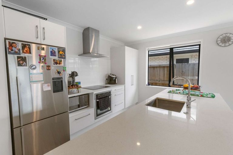 Photo of property in 22 Tamapahore Boulevard, Papamoa Beach, Papamoa, 3118