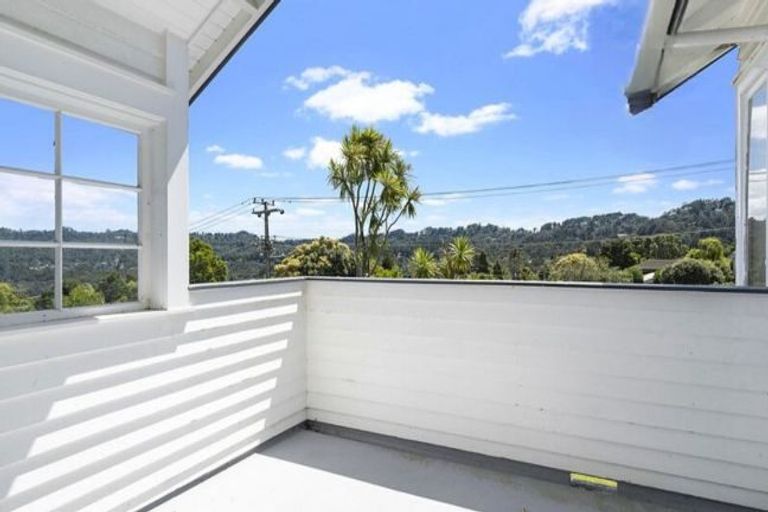 Photo of property in 6 Grendon Road, Titirangi, Auckland, 0604
