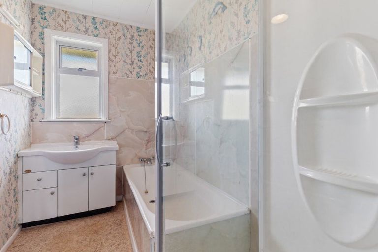 Photo of property in 156 Winchester Street, Levin, 5510