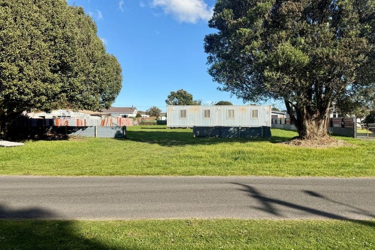 Photo of property in 18 Riemenschneider Street, Manaia, 4612
