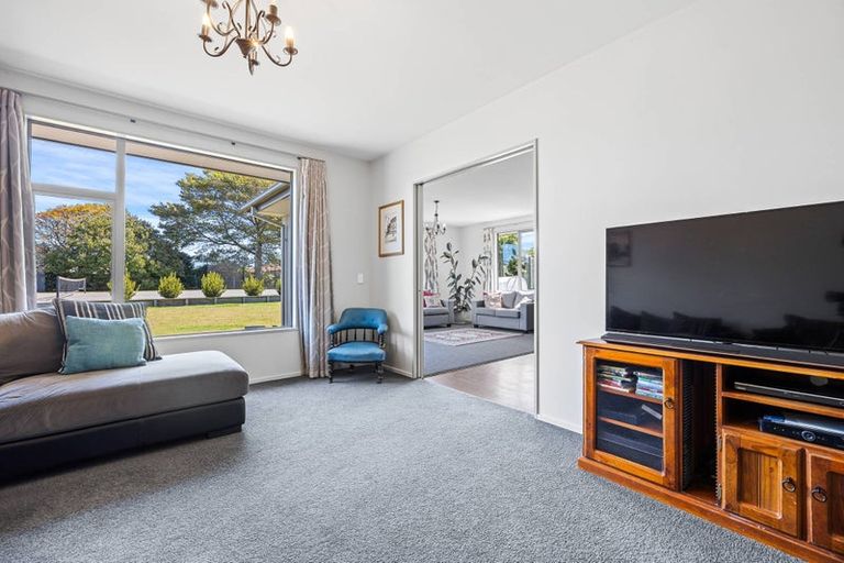 Photo of property in 54 Steadman Road, Broomfield, Christchurch, 8042