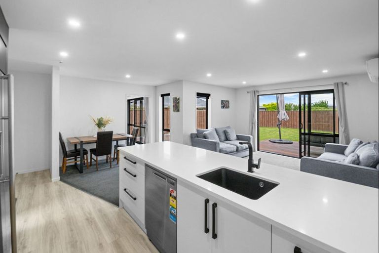 Photo of property in 35a Masefield Drive, Rolleston, 7614