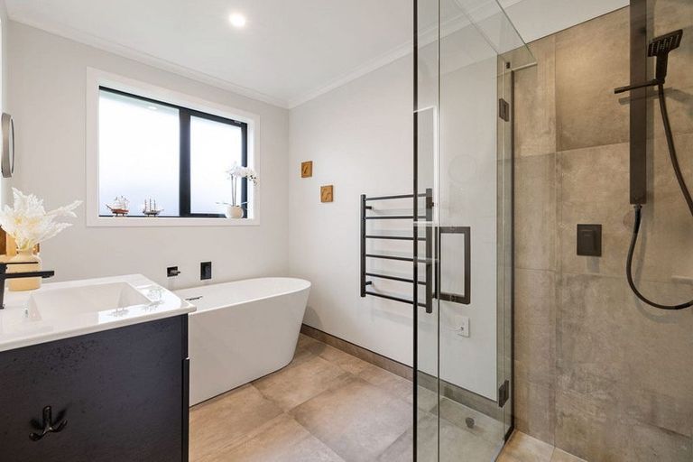 Photo of property in 19 Rose Leigh Drive, Cambridge, 3434