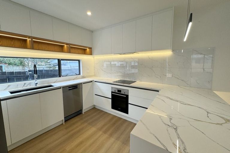 Photo of property in 12c Liddell Street, Hillcrest, Auckland, 0627