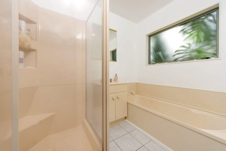 Photo of property in 1b Hindmarsh Street, Henderson, Auckland, 0612