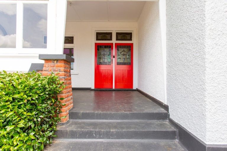 Photo of property in 82 Aerodrome Road, Dannevirke, 4972