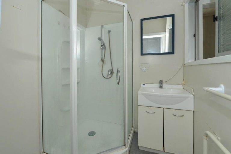 Photo of property in 8b Selwyn Avenue, Avenues, Whangarei, 0110