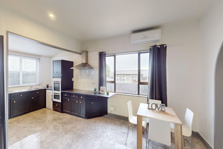 Photo of property in 93 Tiro Tiro Road, Levin, 5510