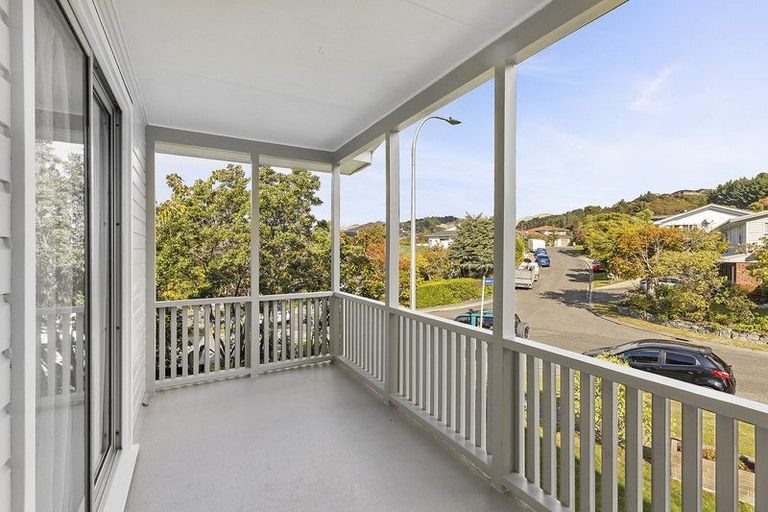 Photo of property in 3 Solander Place, Whitby, Porirua, 5024