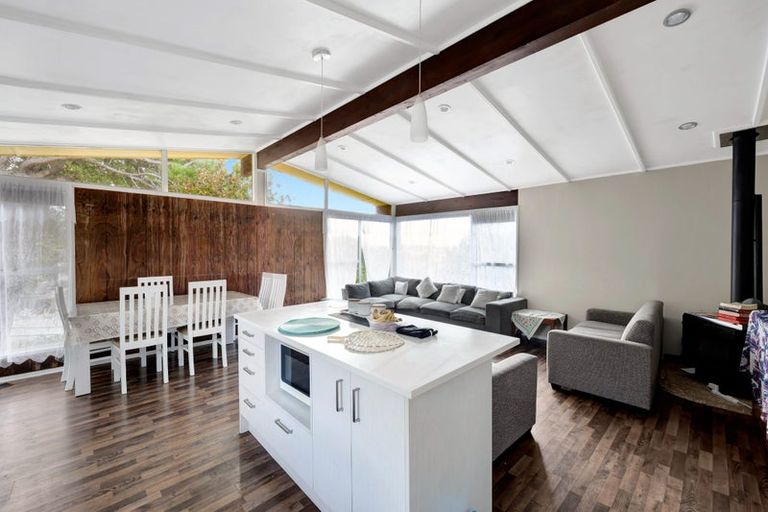 Photo of property in 4 Hewlett Road, Massey, Auckland, 0614