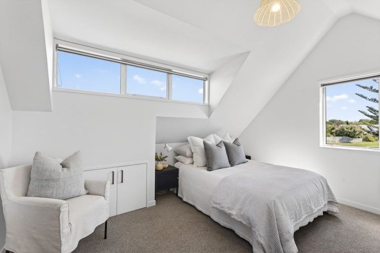 Photo of property in 7 Wilkie Place, Greenmeadows, Napier, 4112