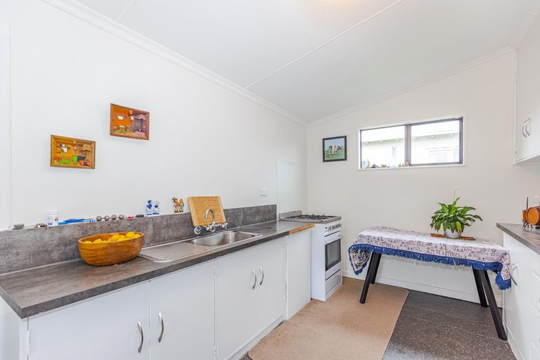 Photo of property in 9 Manuka Street, Castlecliff, Whanganui, 4501