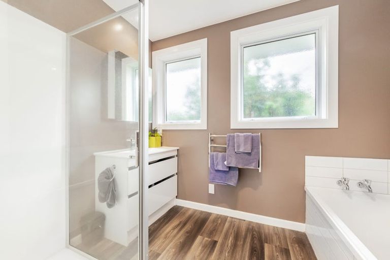 Photo of property in 20 Inwoods Road, Parklands, Christchurch, 8083